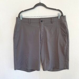 PGA TOUR Mens Size 38 Waist Gray Flat Front Golf Shorts Pockets Stretch